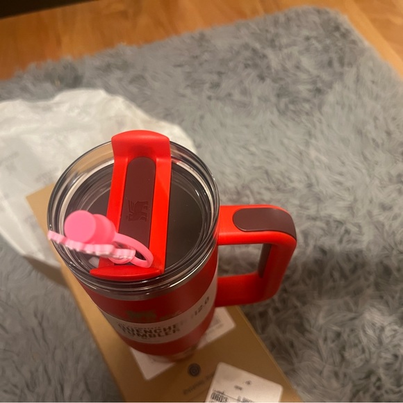 Stanley lunar new year cup - Picture 2 of 3